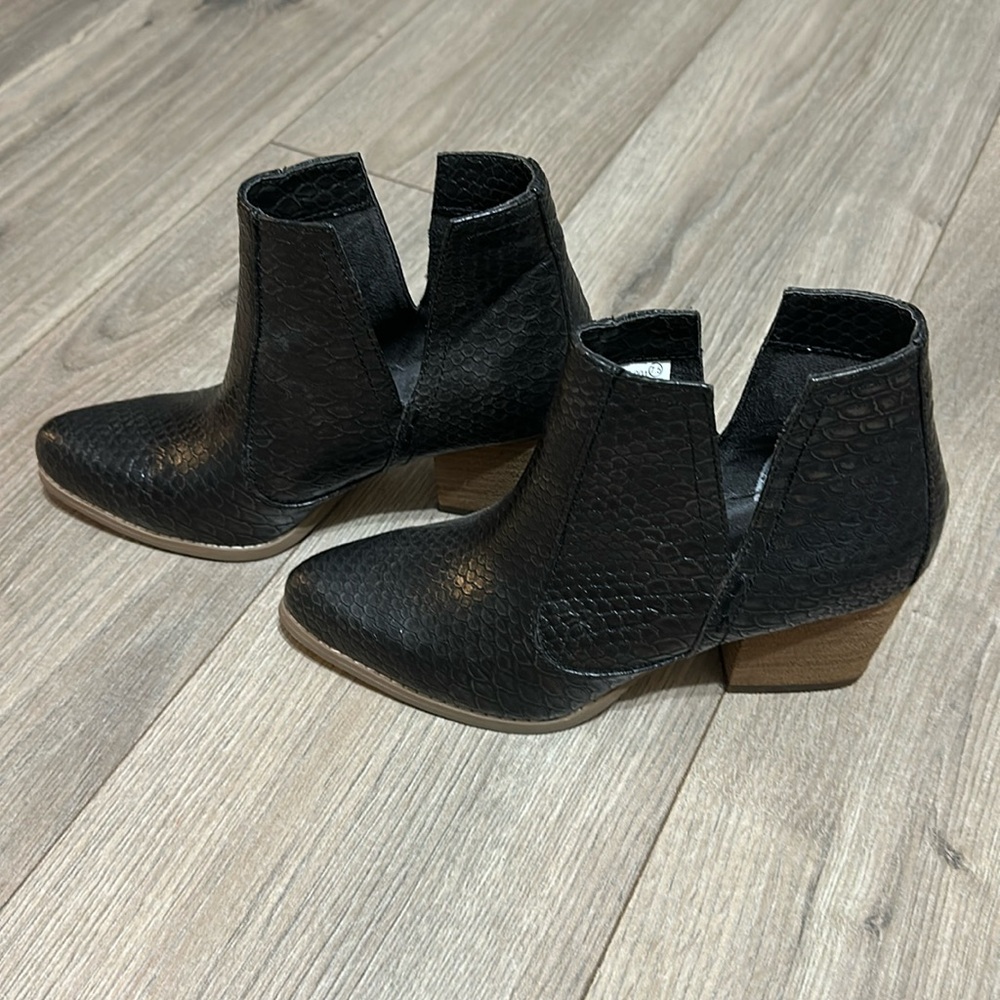 Not Rated black booties 7.5